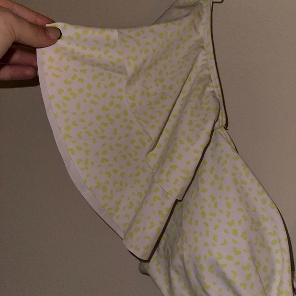 By Egreis yellow spotted off shoulder bikini top ruched bikini bottom L NWT - Picture 3 of 12